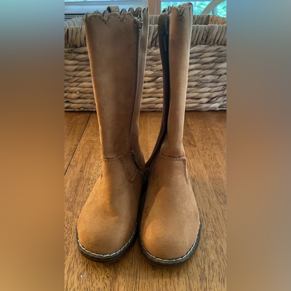 GAP Kids Brown Boots - Picture 2 of 2